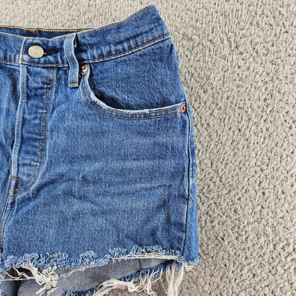 Levis Denim Shorts Womens 27 501 Distressed High Rise Button Fly Cutoff Raw Hem - Picture 4 of 16